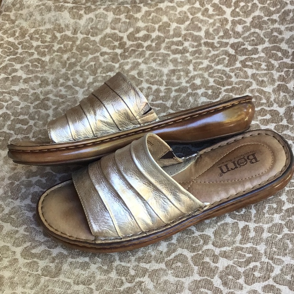 Born Iridescent Gold Leather Slide Sandals Sz 10 - Picture 2 of 7